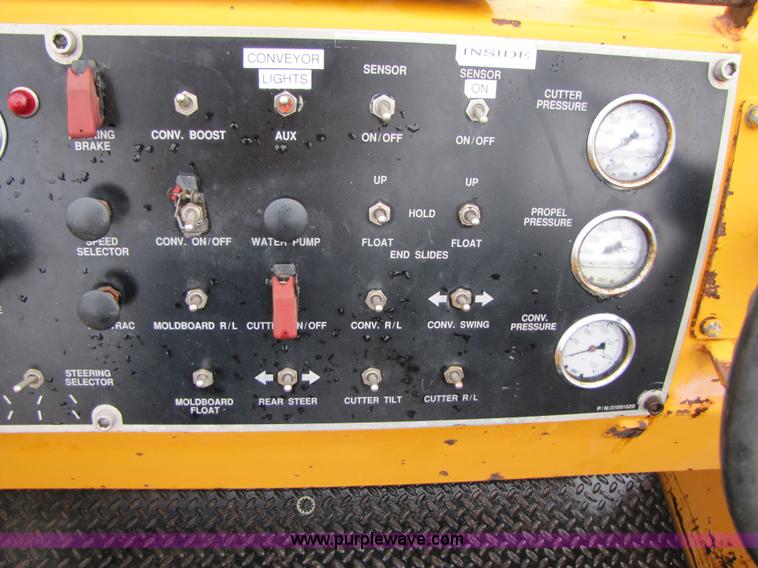 image for item B2053 2000 Bartmill 300BT crawler profiler/reclaimer