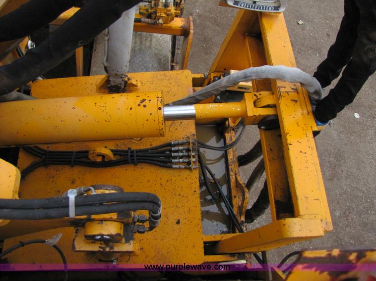 image for item B2053 2000 Bartmill 300BT crawler profiler/reclaimer