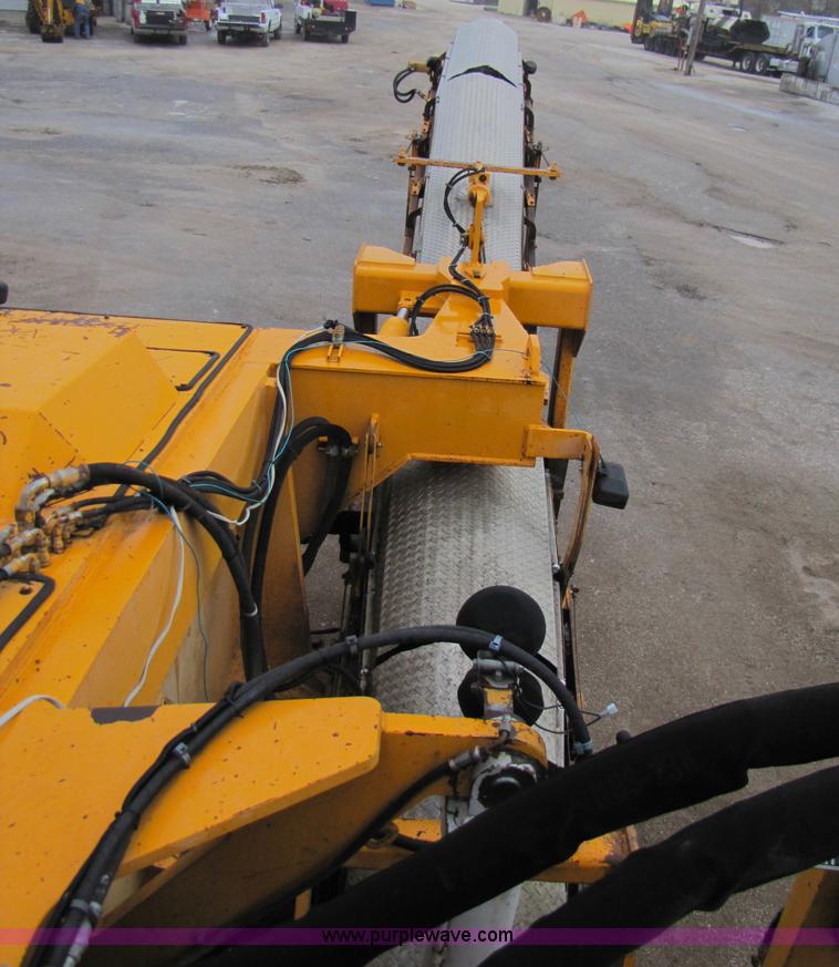 image for item B2053 2000 Bartmill 300BT crawler profiler/reclaimer