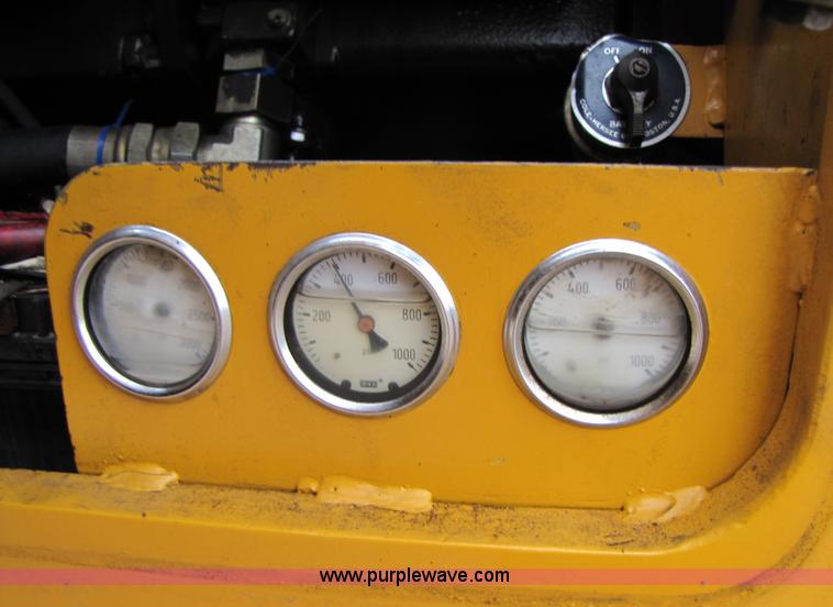 image for item B2053 2000 Bartmill 300BT crawler profiler/reclaimer