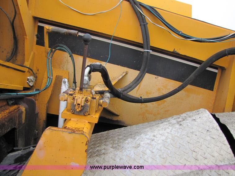 image for item B2053 2000 Bartmill 300BT crawler profiler/reclaimer