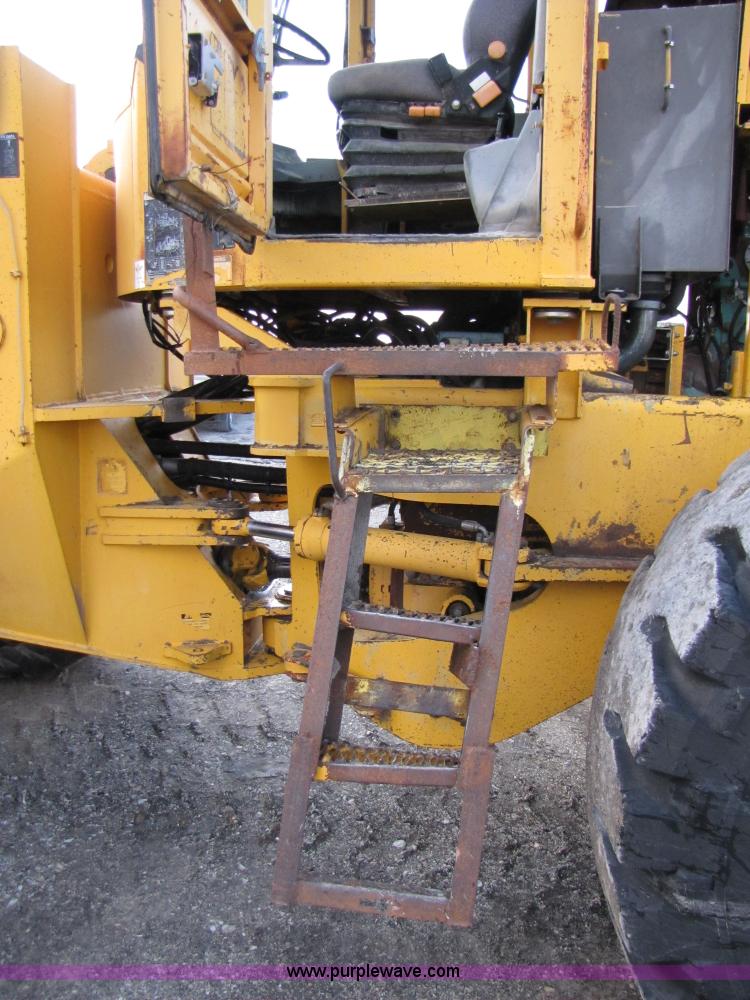 image for item B2054 1991 Volvo L150 articulating wheel loader