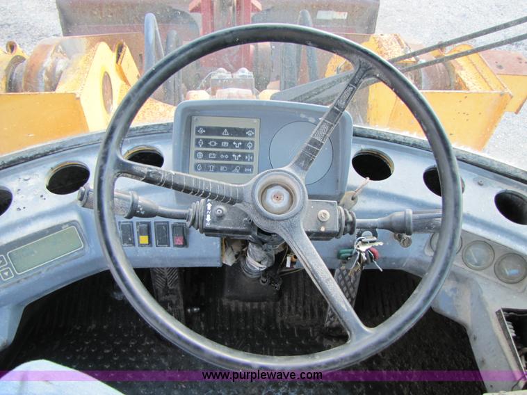 image for item B2054 1991 Volvo L150 articulating wheel loader