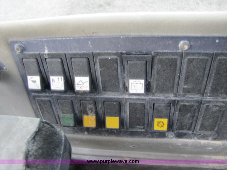 image for item B2054 1991 Volvo L150 articulating wheel loader