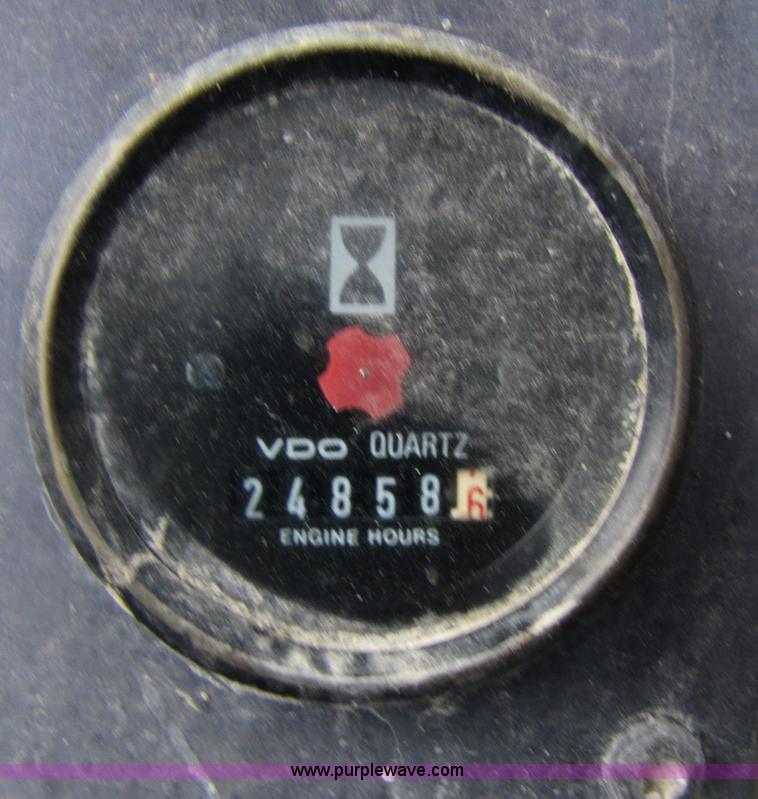 image for item B2054 1991 Volvo L150 articulating wheel loader