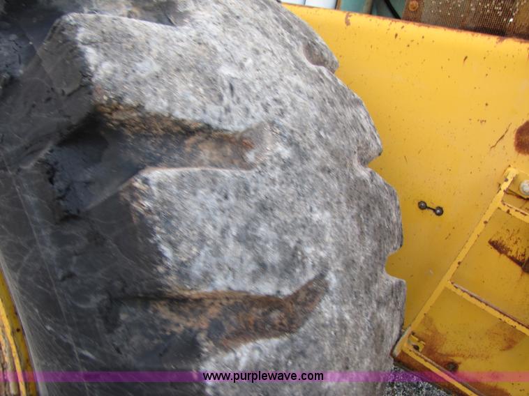 image for item B2054 1991 Volvo L150 articulating wheel loader