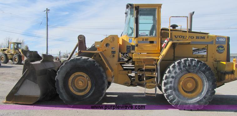 image for item B2055 1995 Volvo L150 articulating wheel loader