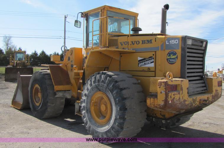 image for item B2055 1995 Volvo L150 articulating wheel loader