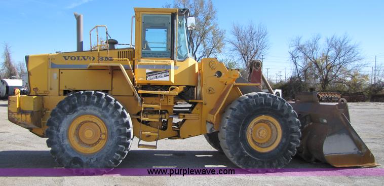 image for item B2055 1995 Volvo L150 articulating wheel loader