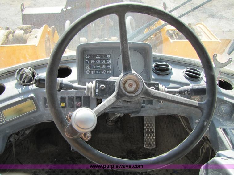 image for item B2055 1995 Volvo L150 articulating wheel loader