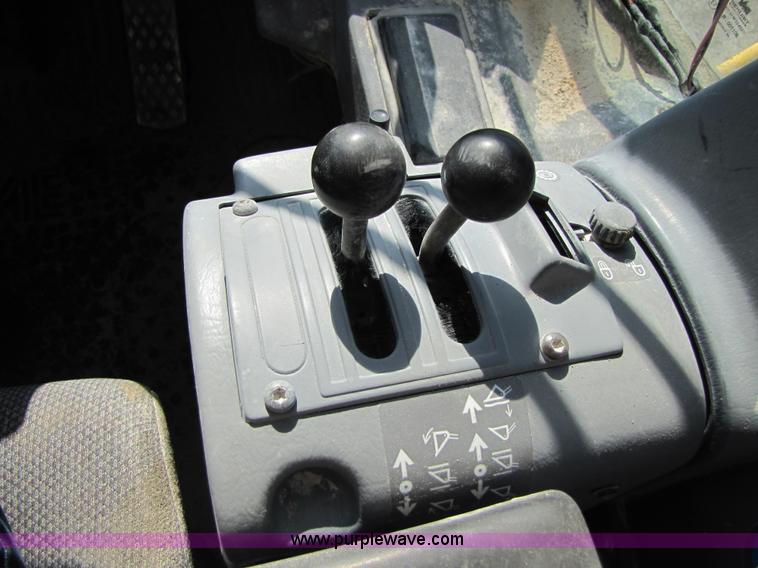 image for item B2055 1995 Volvo L150 articulating wheel loader