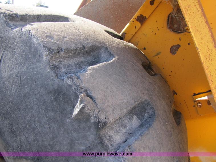 image for item B2055 1995 Volvo L150 articulating wheel loader