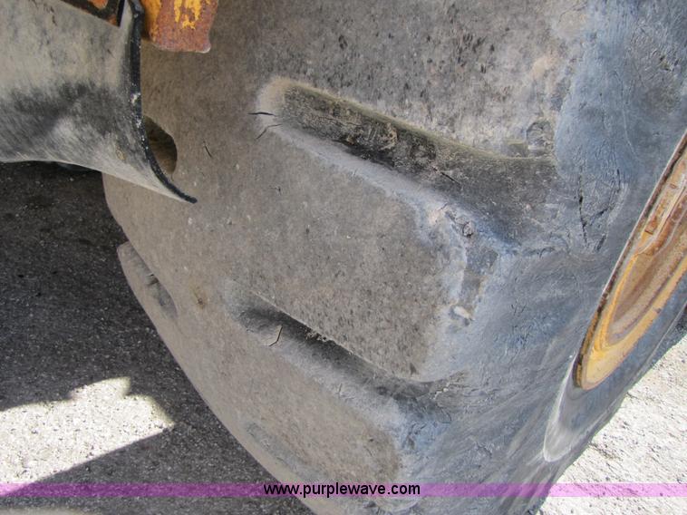 image for item B2055 1995 Volvo L150 articulating wheel loader