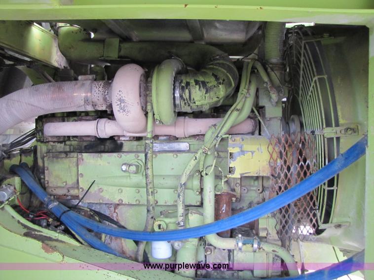 image for item B2056 1993 Euclid R35 off road end dump truck