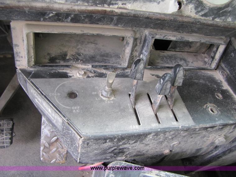 image for item B2056 1993 Euclid R35 off road end dump truck