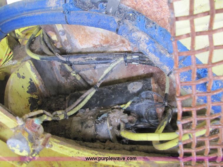 image for item B2057 1994 Euclid R35 off road end dump truck