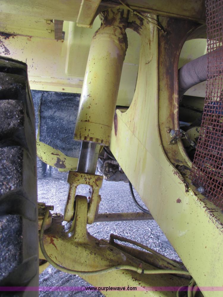 image for item B2057 1994 Euclid R35 off road end dump truck