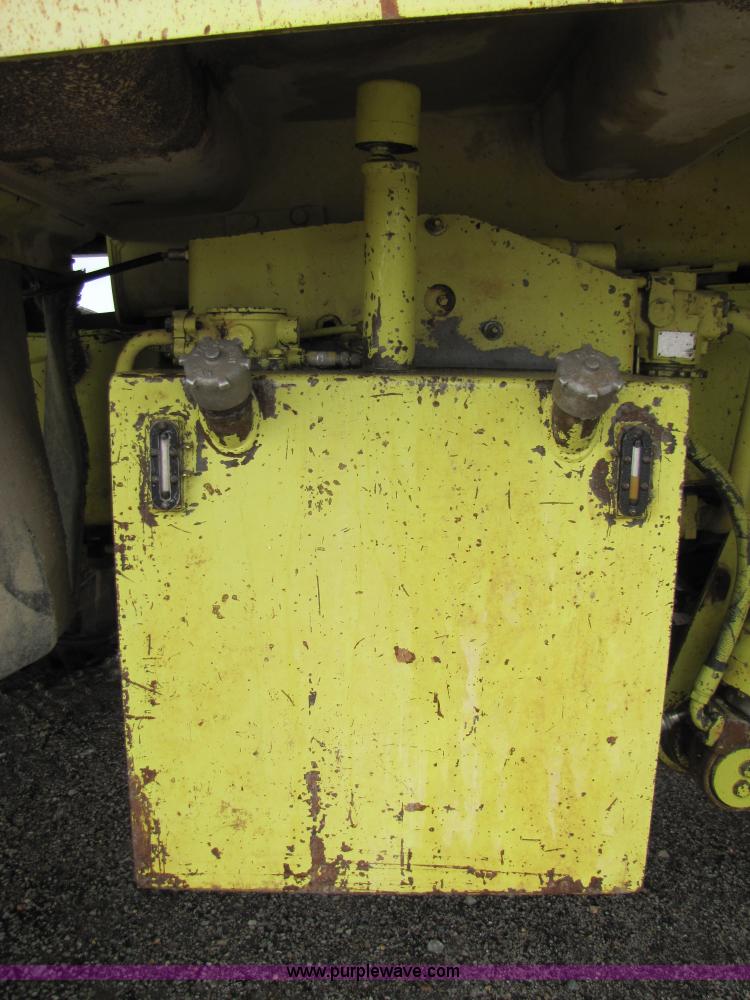 image for item B2057 1994 Euclid R35 off road end dump truck