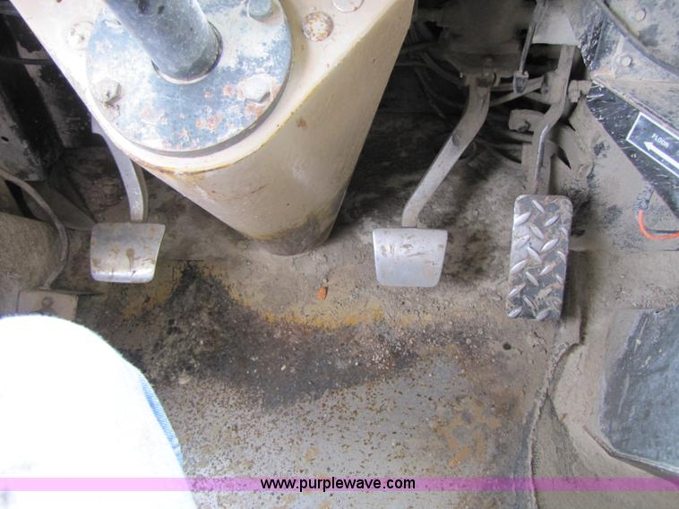 image for item B2057 1994 Euclid R35 off road end dump truck