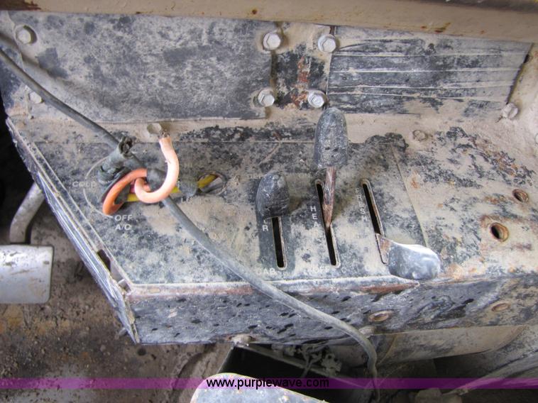 image for item B2057 1994 Euclid R35 off road end dump truck