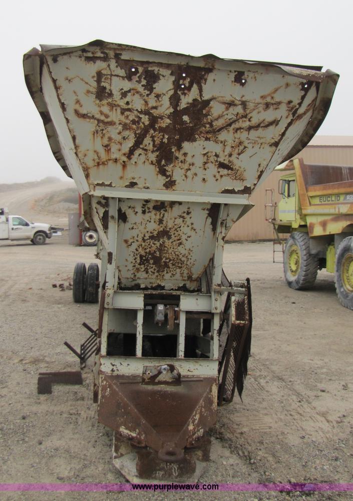 image for item B2058 1992 Peerless 40' portable pug mill