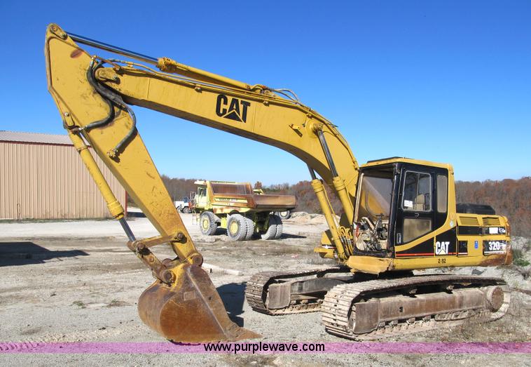 image for item B2061 1993 Caterpillar 320L excavator