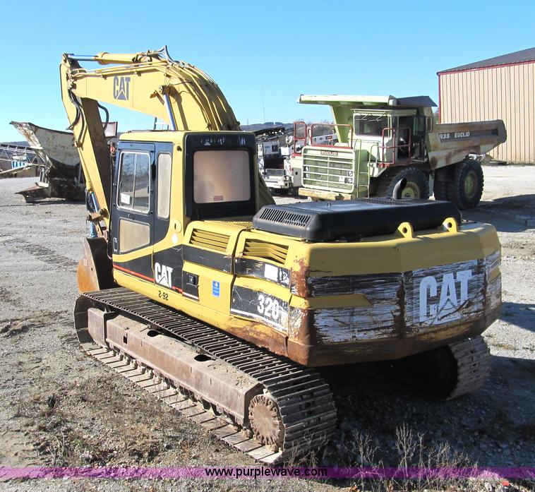 image for item B2061 1993 Caterpillar 320L excavator