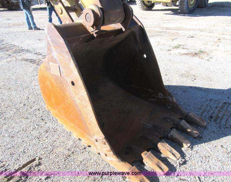 image for item B2061 1993 Caterpillar 320L excavator