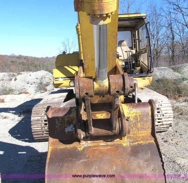 image for item B2061 1993 Caterpillar 320L excavator