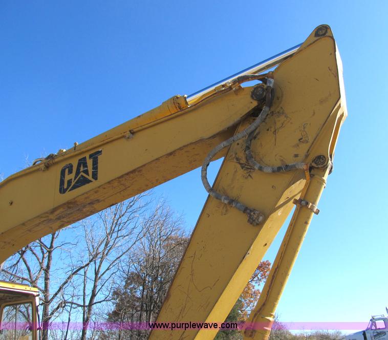 image for item B2061 1993 Caterpillar 320L excavator
