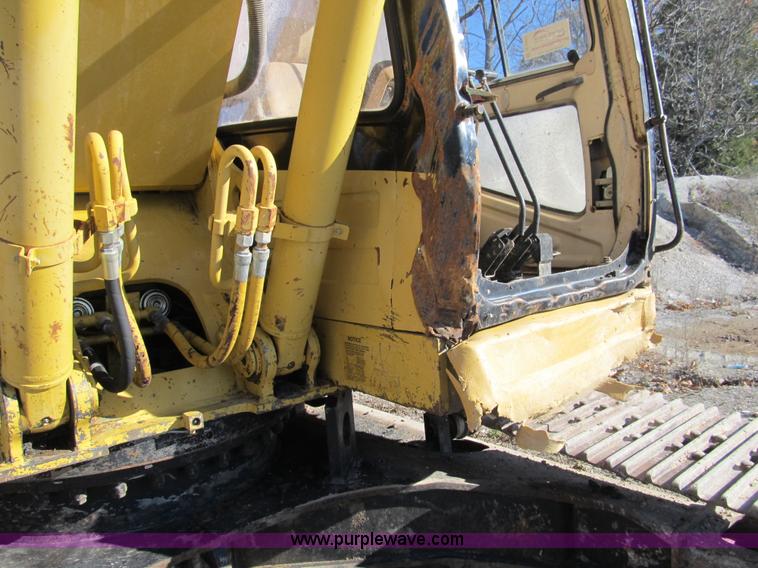 image for item B2061 1993 Caterpillar 320L excavator