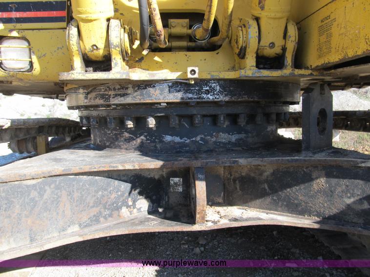 image for item B2061 1993 Caterpillar 320L excavator