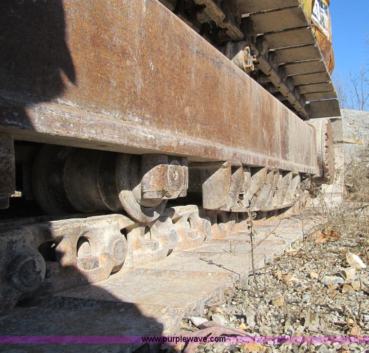 image for item B2061 1993 Caterpillar 320L excavator