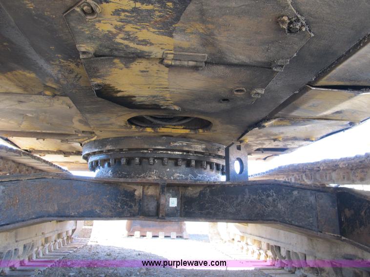 image for item B2061 1993 Caterpillar 320L excavator