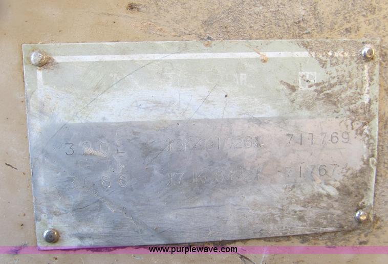 image for item B2061 1993 Caterpillar 320L excavator