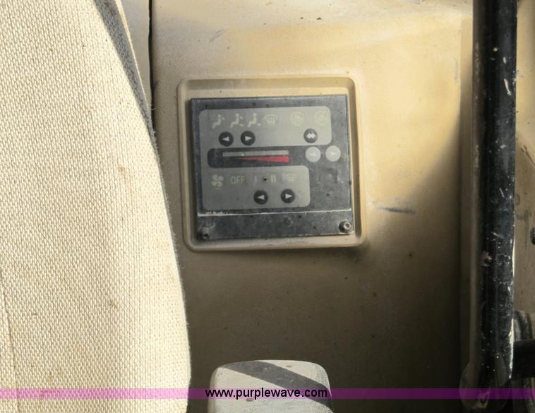 image for item B2061 1993 Caterpillar 320L excavator