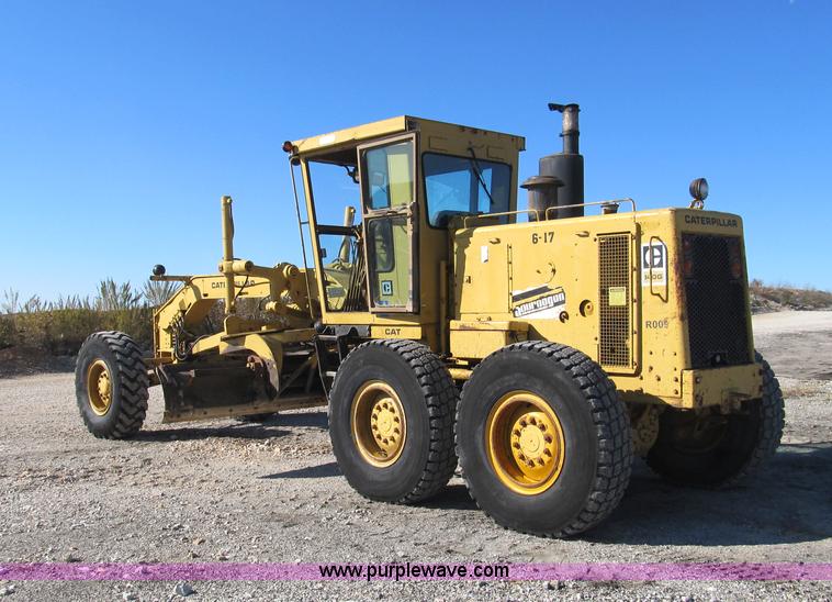 image for item B2062 1984 Caterpillar 140G motor grader