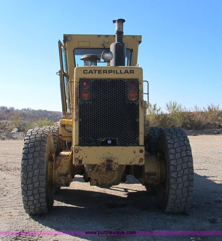 image for item B2062 1984 Caterpillar 140G motor grader