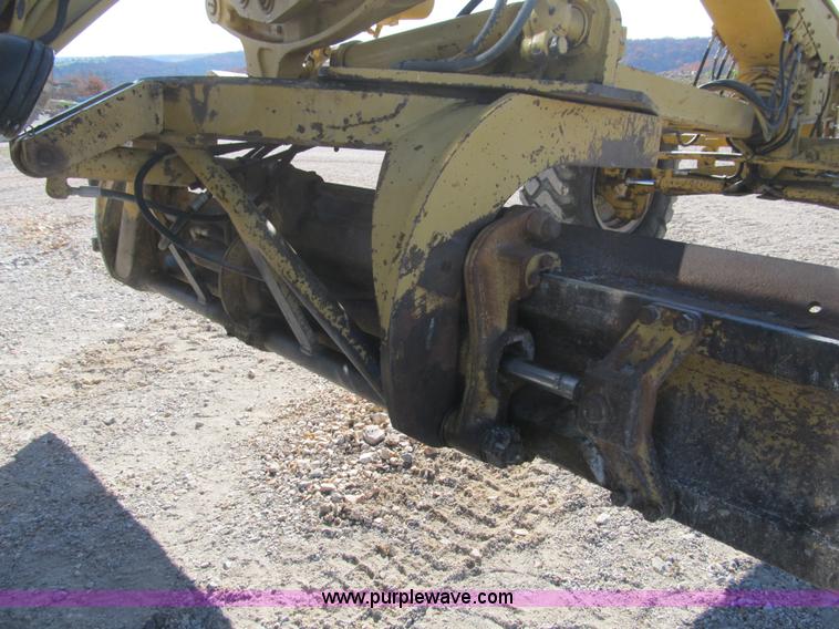 image for item B2062 1984 Caterpillar 140G motor grader