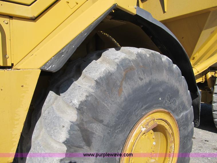 image for item B2063 1997 Caterpillar D400E 6x6 articulating dump truck
