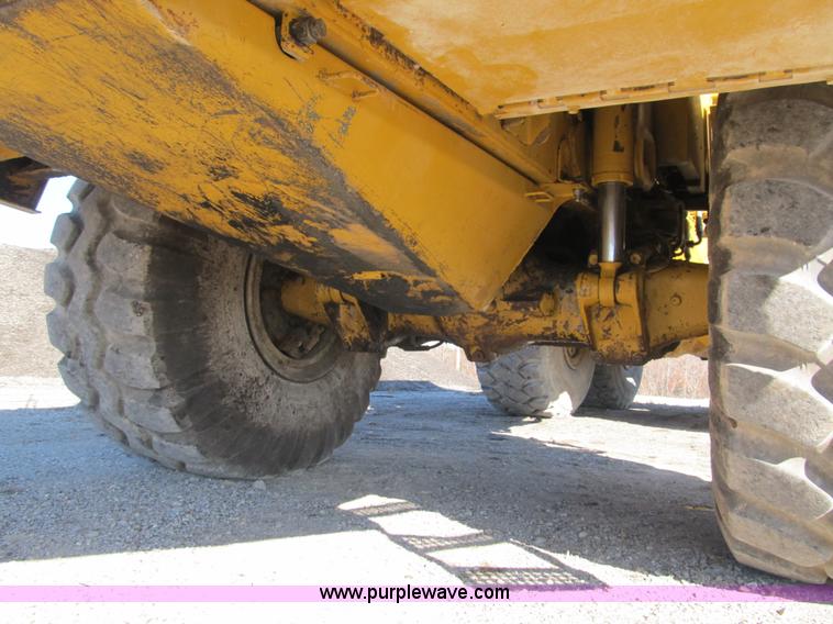 image for item B2063 1997 Caterpillar D400E 6x6 articulating dump truck