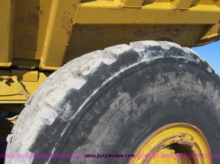 image for item B2063 1997 Caterpillar D400E 6x6 articulating dump truck