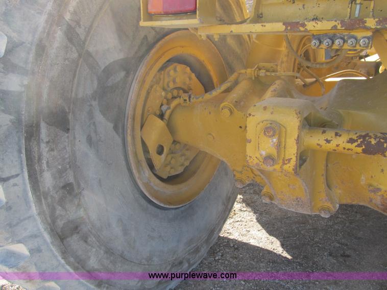 image for item B2063 1997 Caterpillar D400E 6x6 articulating dump truck
