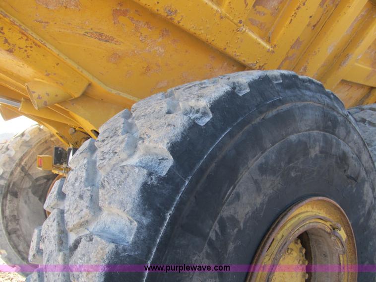 image for item B2063 1997 Caterpillar D400E 6x6 articulating dump truck
