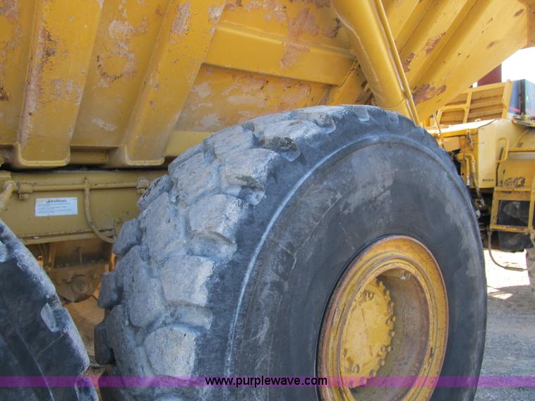 image for item B2063 1997 Caterpillar D400E 6x6 articulating dump truck