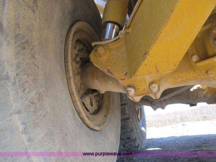 image for item B2063 1997 Caterpillar D400E 6x6 articulating dump truck