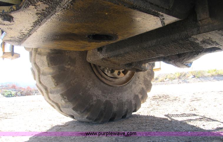 image for item B2063 1997 Caterpillar D400E 6x6 articulating dump truck