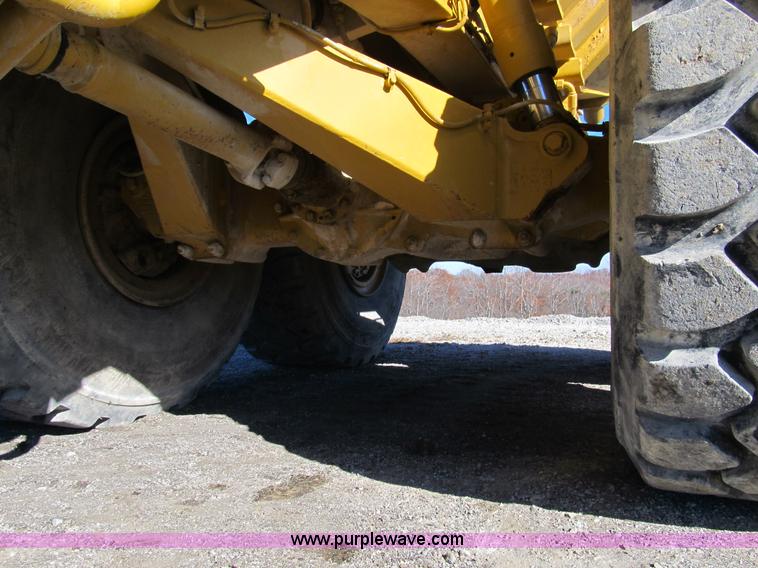 image for item B2063 1997 Caterpillar D400E 6x6 articulating dump truck