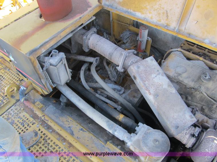 image for item B2063 1997 Caterpillar D400E 6x6 articulating dump truck