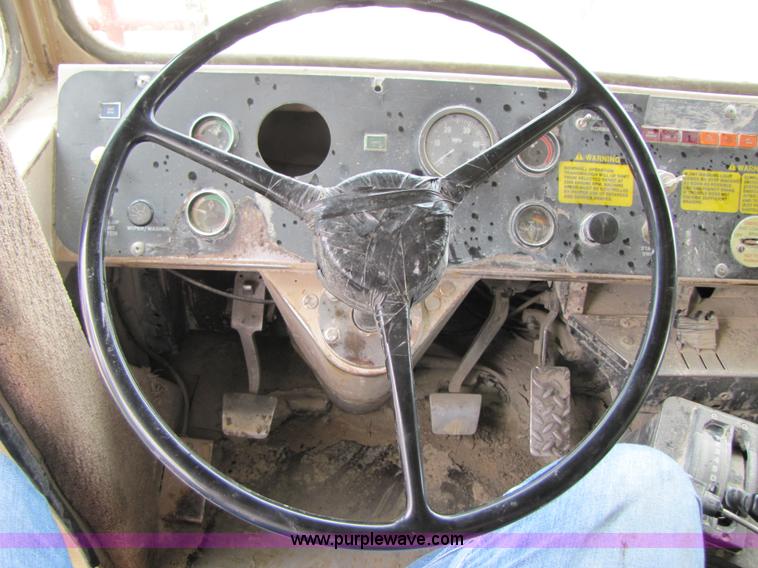 image for item B2064 1994 Euclid R35 off road end dump truck